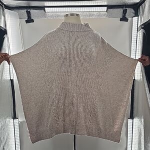 Time & Tru Cozy Beige Knit Poncho Size L_XL